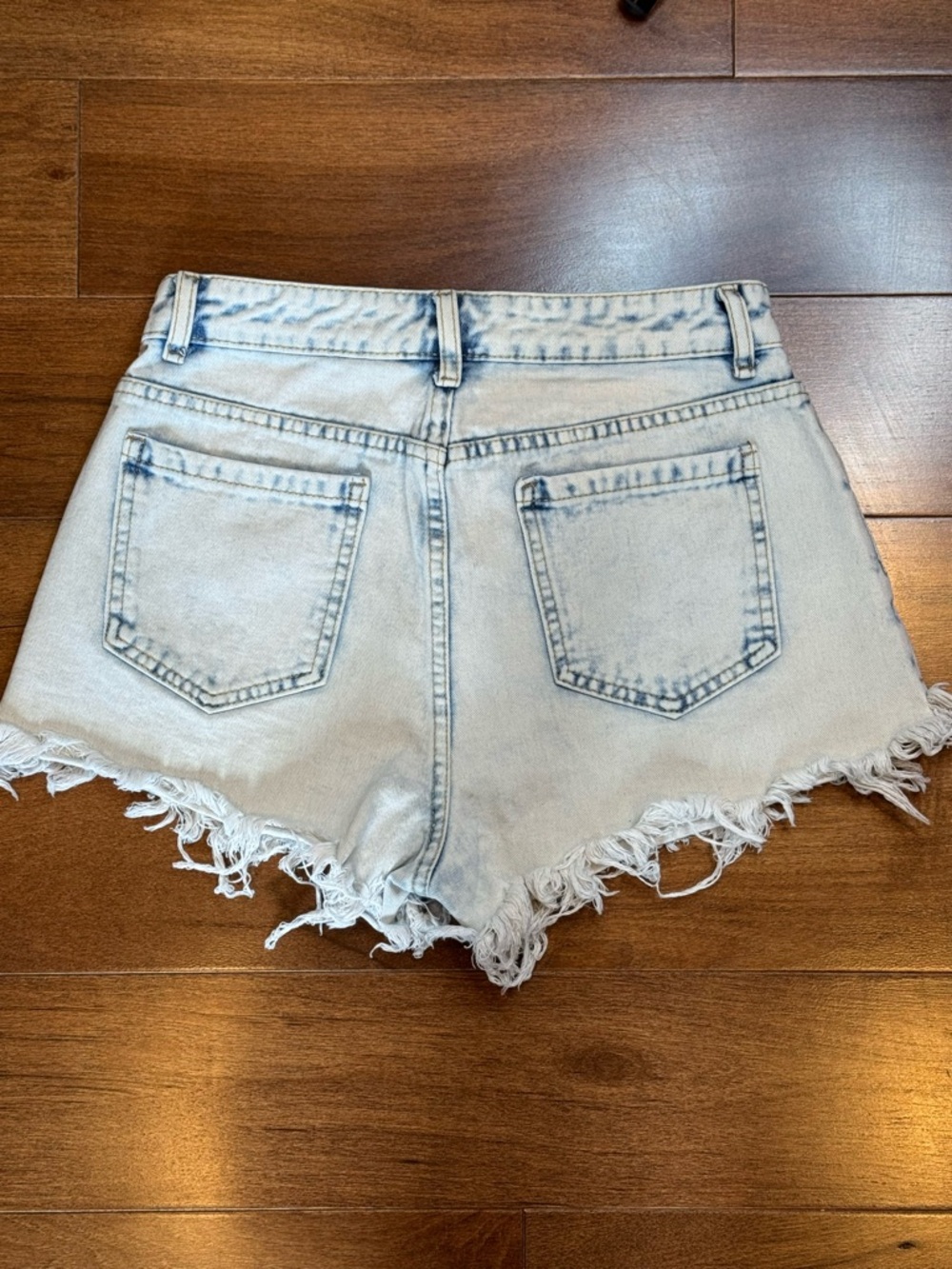 SHEIN Hi-Rise Light Blue Acid-Wash Distressed Denim Shorts - Picture 4 of 5